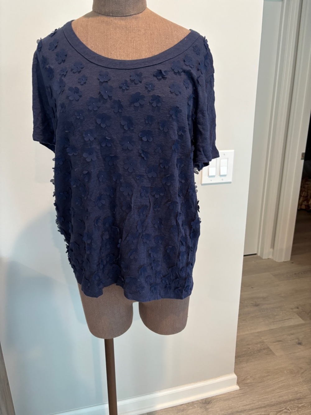 Tommy Bahama Navy 3D Floral Short Sleeve Tee